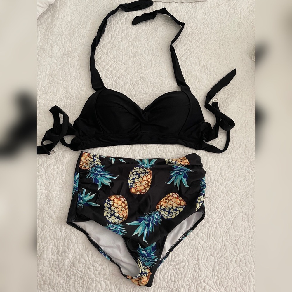High waisted two piece bikini black with pineapple bottoms
